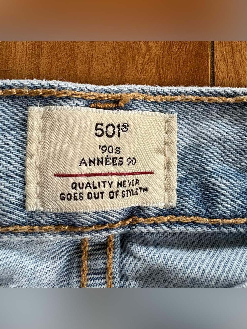 Levi's Light Blue Relaxed Fit Women's Jeans 501 90’s - Picture 2 of 6